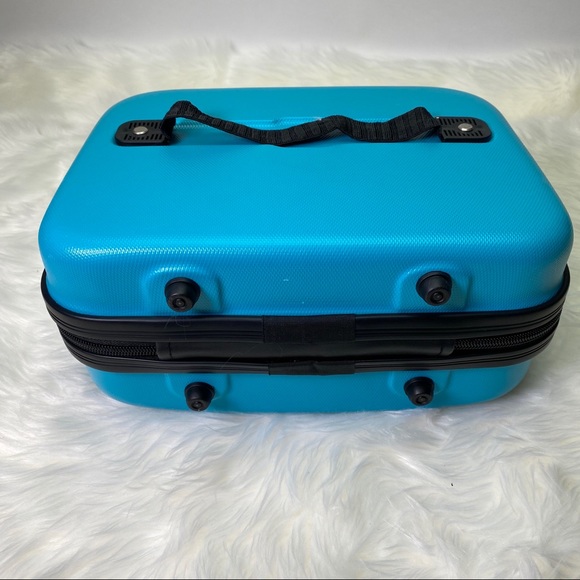 Heys Bags Heys Usa Luggage Hardside Beauty Case Poshmark